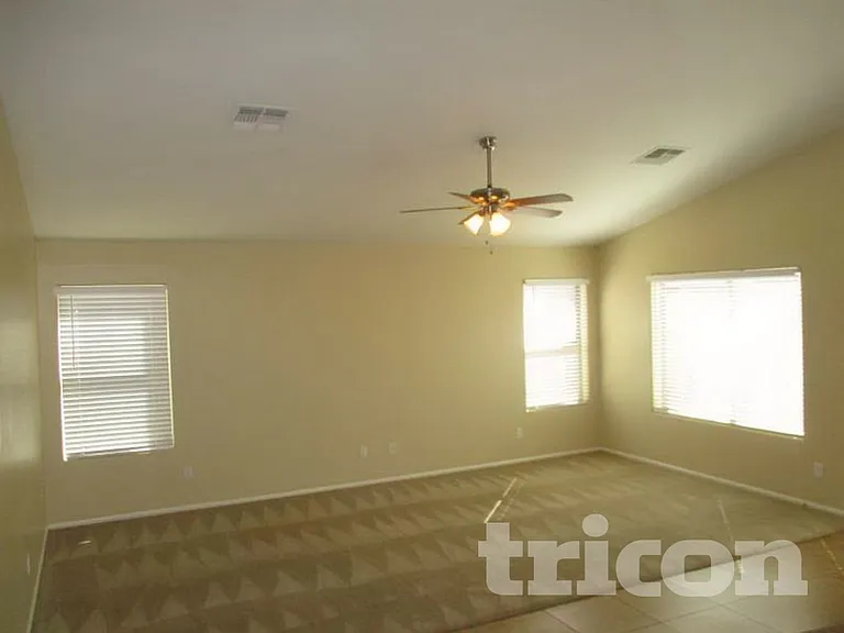 4939 W Burgess Ln — Photo 3