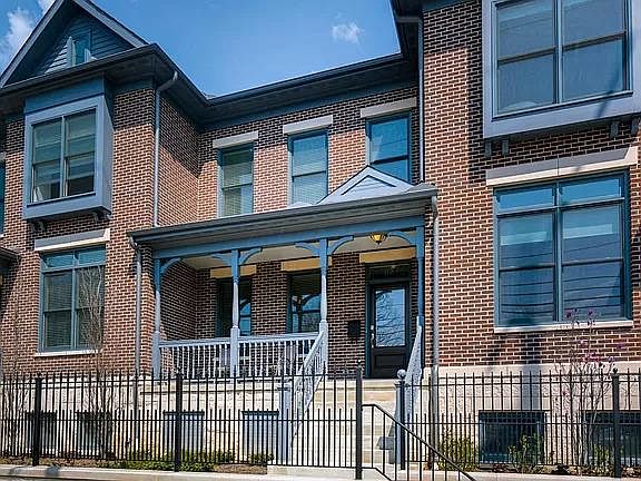 3rd image of 112 W Starr Ave