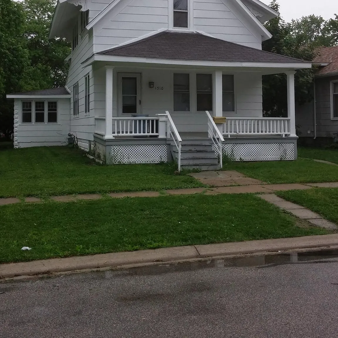 3 bed, 1367 sqft, $1,200 — Photo 1