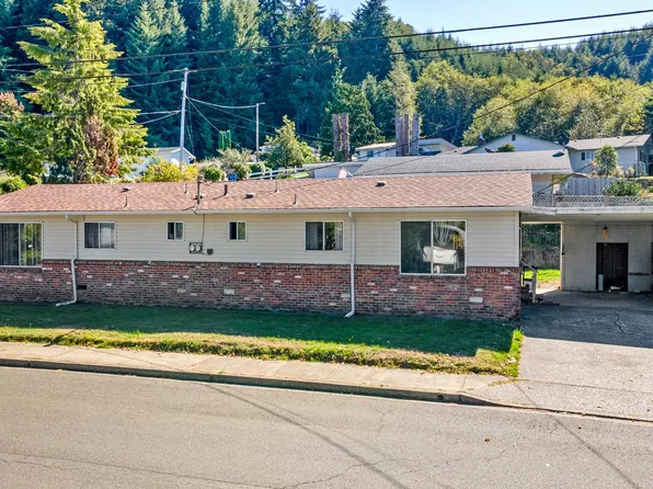 2460-2462 Bowman Rd, Reedsport, OR 97467