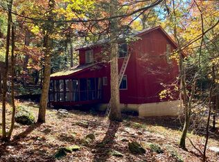 214 Manchester Dr, Bushkill, PA 18324