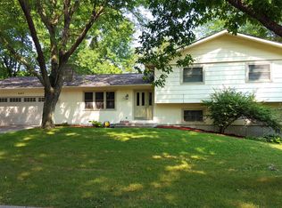 603 Garnet Dr, Ames, IA 50010