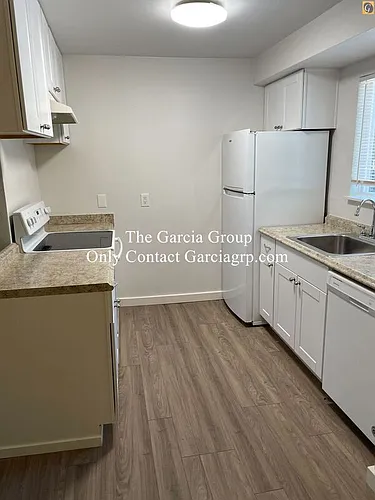2626 SW Beaverton Hillsdale Hwy #B Photo 1