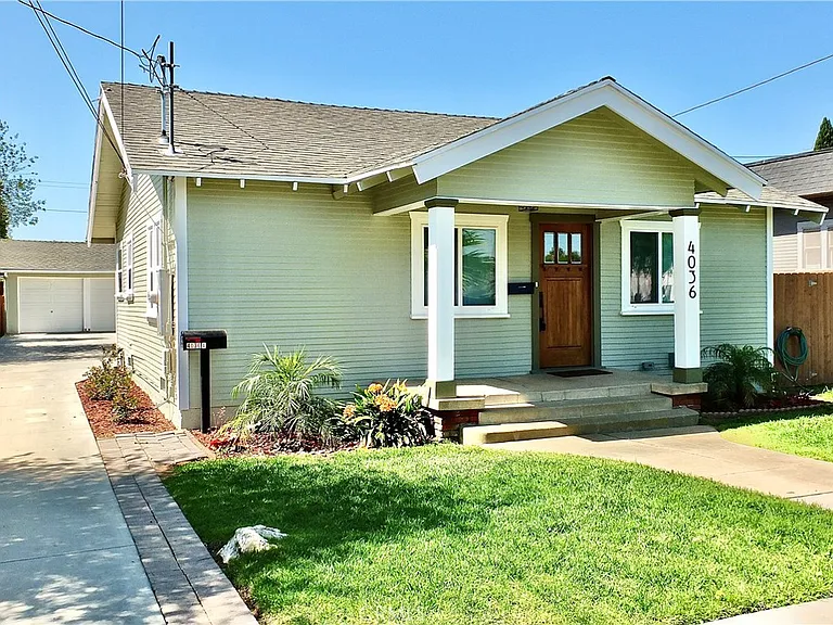 4036 E Vermont St — Photo 59