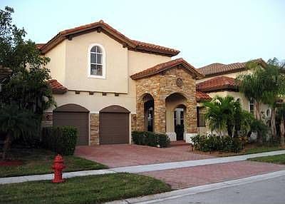 1st image of 4055 Artesa Dr