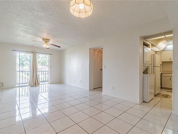 4th image of 802 Oakgrove Dr APT 248