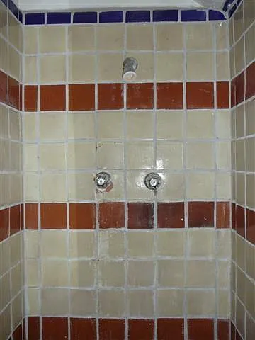 621 N Perry Ave — Photo 3