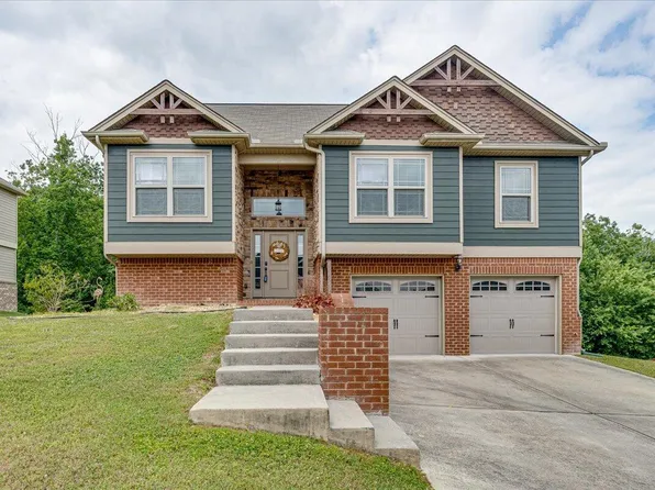 1095 Longo Dr, Soddy Daisy, TN 37379