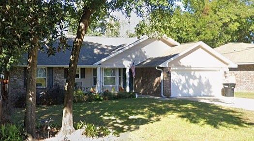 1st image of 2102 Fairchild St
