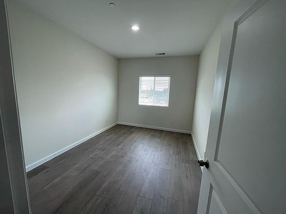 3rd image of 13665 Arrow Blvd #4