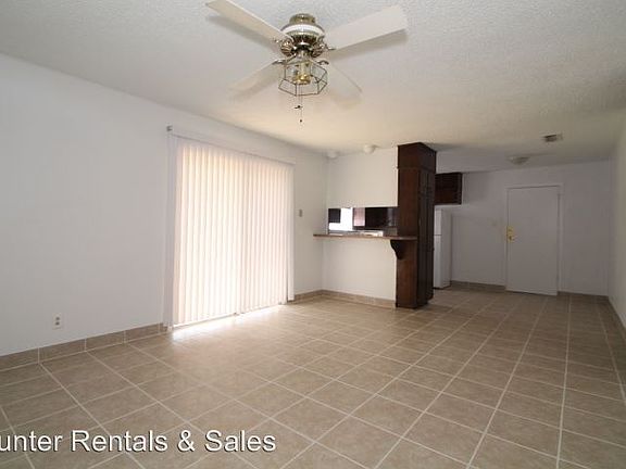 3rd image of 2203 Estelle Ave
