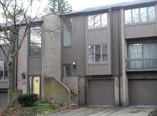 513 Dogwood Ct, Pittsburgh, PA