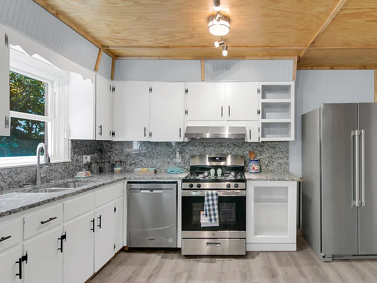 134 Hamilton St — Photo 3