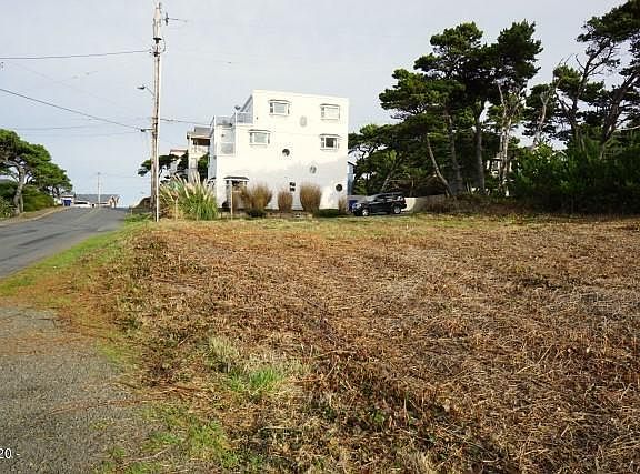 4th image of 1142 NW 13th St #5-lot 3-4