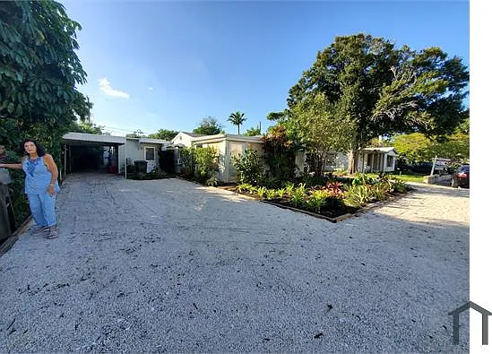 2714 Florida Blvd — Photo 13