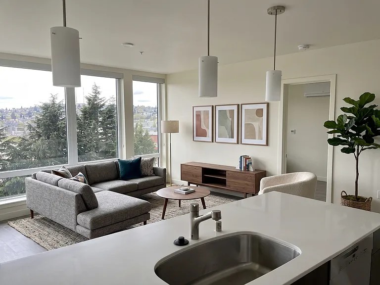 Bell View Apartments — Photo 98