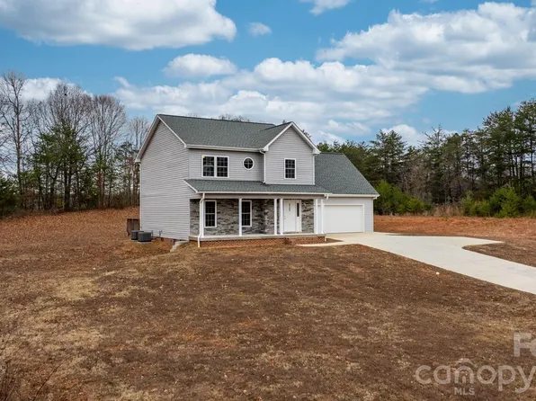 3723 Franklin Ct, Newton, NC 28658