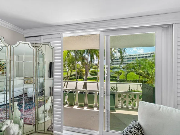 139 Sunrise Ave APT 204, Palm Beach, FL 33480