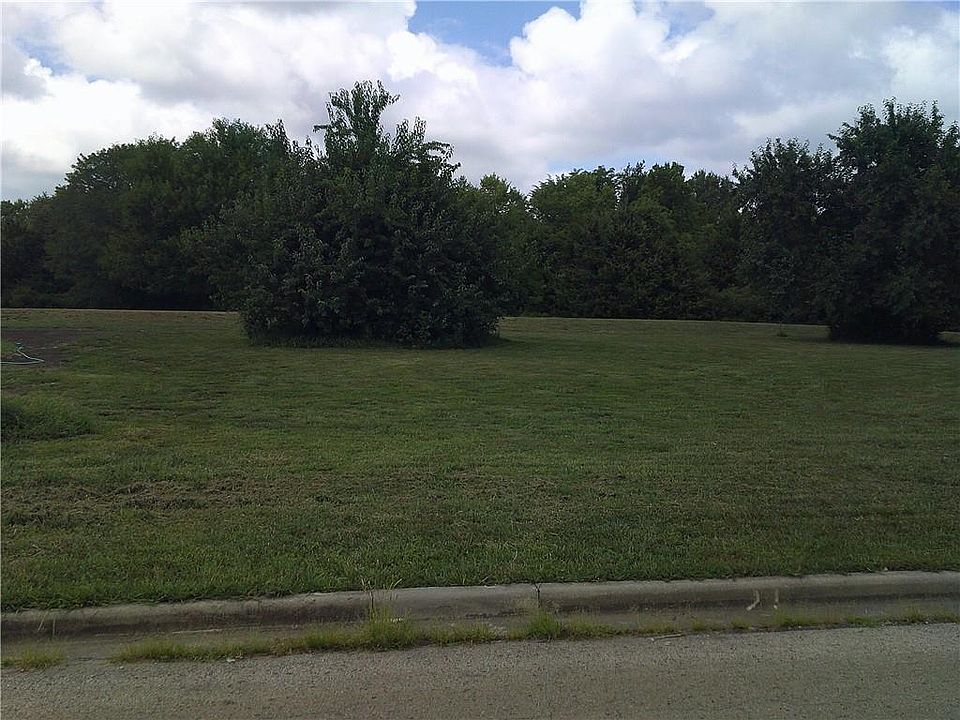 1st image of 222 E Sundance Dr
