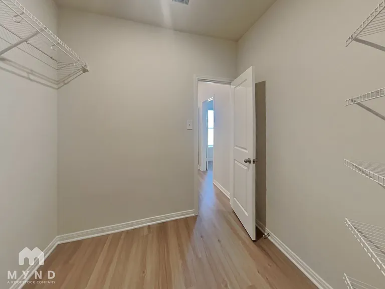 15635 Plum Brook Dr — Photo 10