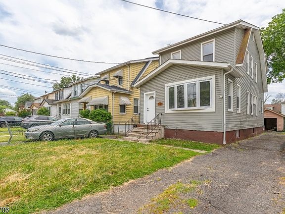 2nd image of 124 Hillcrest Ave