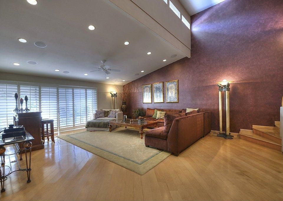 1st image of 8638 E Mackenzie Dr