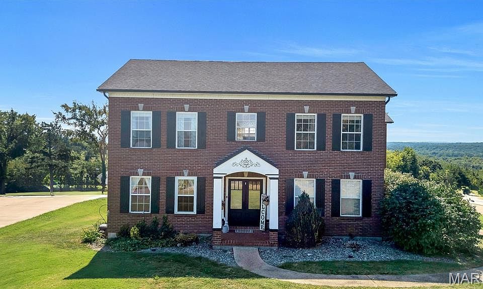 1st image of 496 Honeysuckle Ln