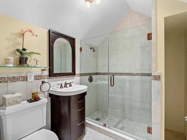 32 Benmore Terrace image 27 of 46