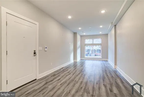 5005 Walnut St #2 — Photo 2