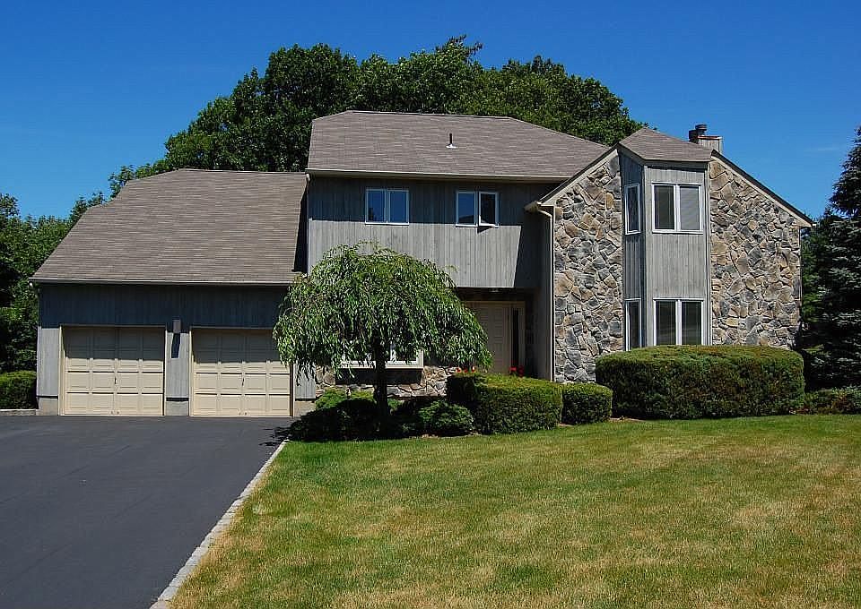 160 Grassman Place
