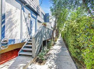 18550 Hatteras St UNIT 2, Tarzana, CA 91356