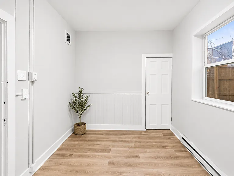 181 Sheridan Ave #1 — Photo 32