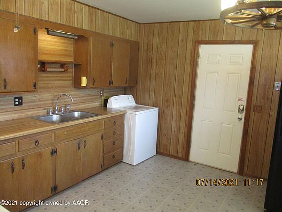 4th image of 1524 Stubbs St