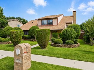 1734 Hartford Dr, Carrollton, TX 75007