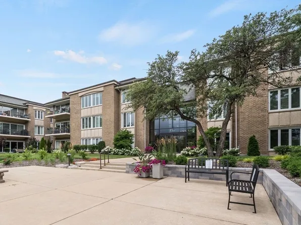 1 Oak Brook Club Dr APT A307, Oak Brook, IL 60523