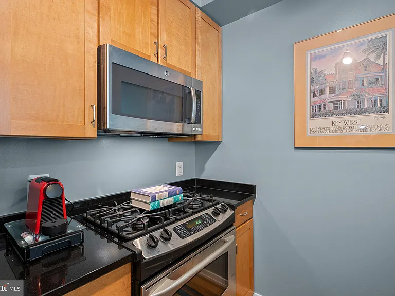 2020 12th St NW #108 — Photo 16