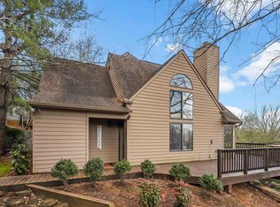 1692 Royal Oak Ct, Charlottesville, VA