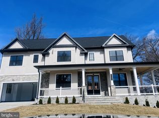 8728 Ewing Dr, Bethesda, MD 20817