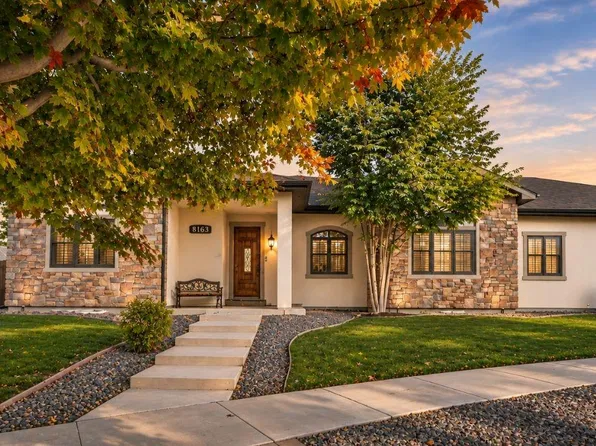 8185 W Tennessee Drive, Lakewood, CO 80226