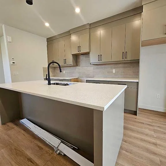 3203 14th Ave SW — Photo 14