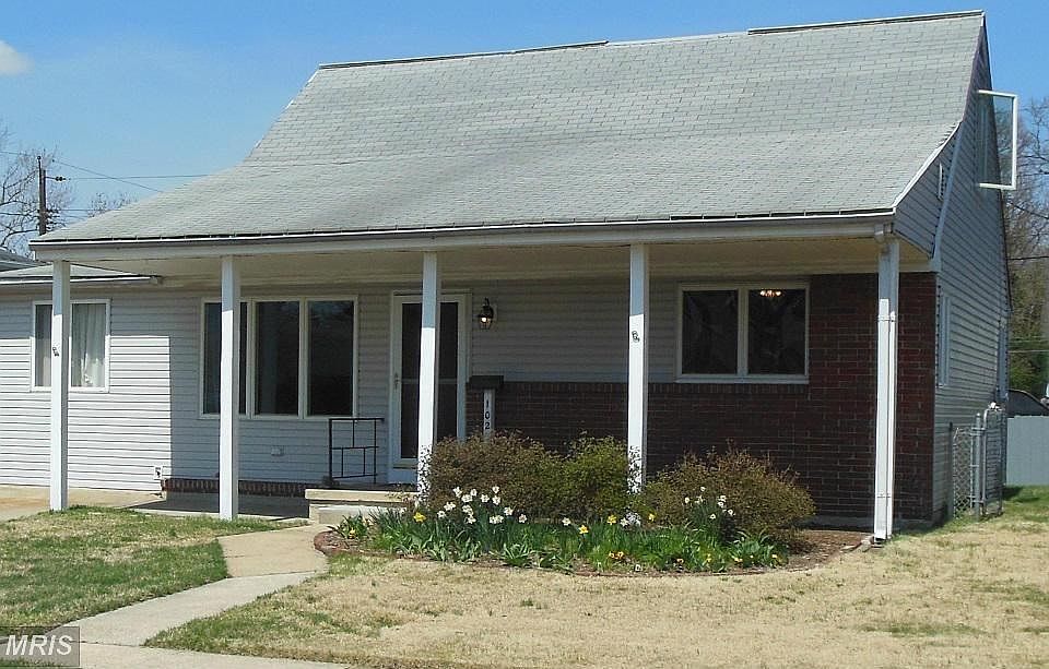 Exterior (Front)