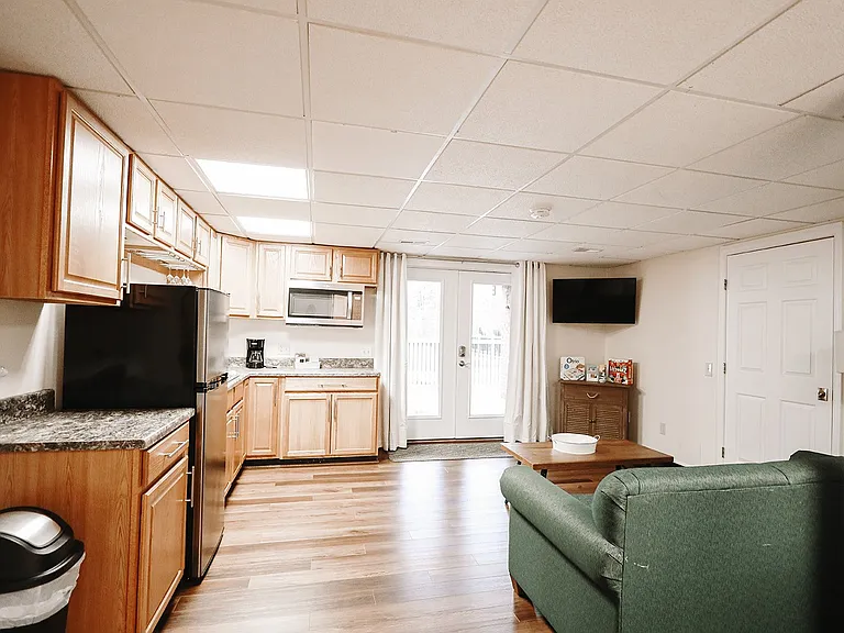 589 Moore Rd #E — Photo 1