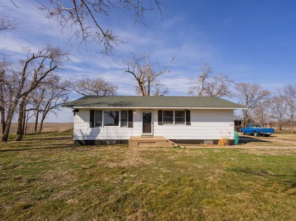 5226 SW 48th St, Newton, KS 67114