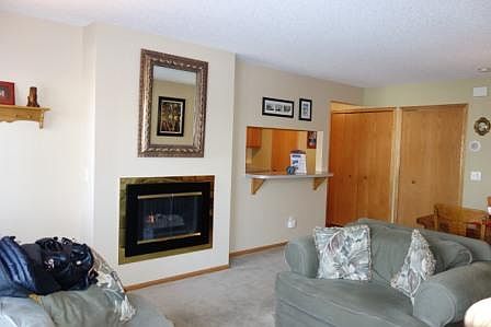 5th image of 2009 Southcross Dr #902