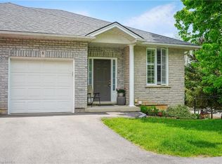 219 Shellard Ln #8, Brantford, ON N3T0B8