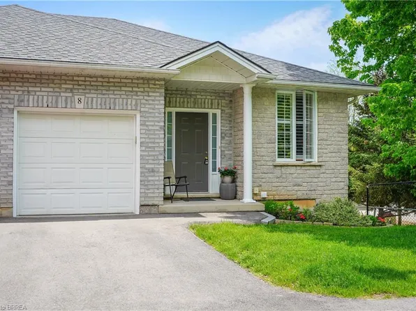 219 Shellard Ln #8, Brantford, ON N3T 0B8