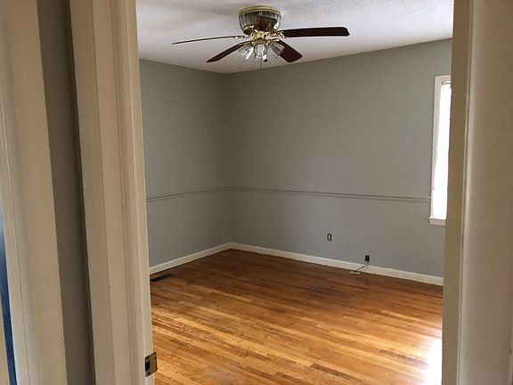 4th image of 1405 Timberlane Dr SE