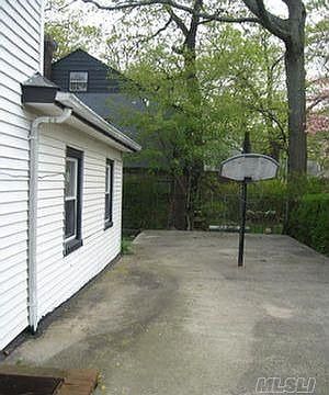 3rd image of 178-41 Murdock Ave