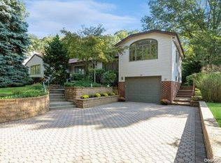 24 Ocean Ave, Northport, NY 11768