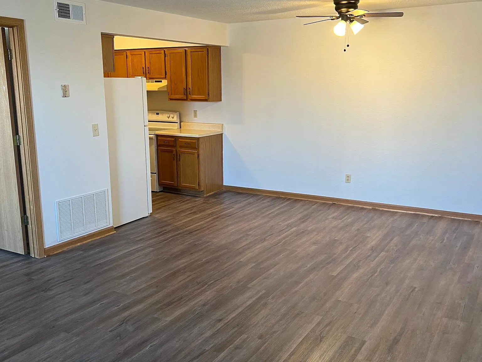 1 bed, $900 — Photo 2